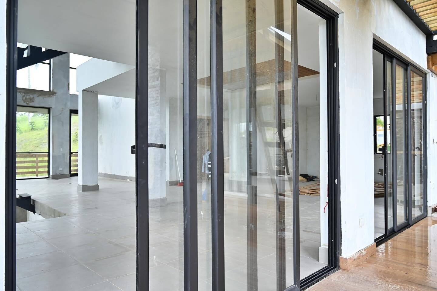 Puertas y Ventanas en Aluminio y Vidrio